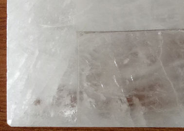 China Piedra cristalina translúcida del cuarzo, forma modificada para requisitos particulares losas semi preciosas del lujo proveedor