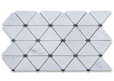China El triángulo puntea la teja de mosaico del mármol de Carrara, final afilado con piedra decorativo de las tejas de mosaico proveedor
