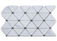 El triángulo puntea la teja de mosaico del mármol de Carrara, final afilado con piedra decorativo de las tejas de mosaico proveedor